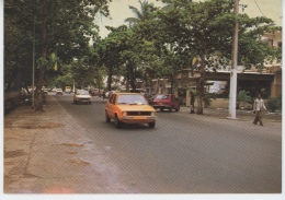 AFRIQUE - GABON - PORT GENTIL - Rue Du Centre - Gabon