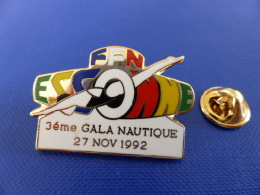 Pin's FFN Fédération Française De Natation - Essonne - 3ème Gala Nautique 27 Nov 1992 (PQ29) - Schwimmen
