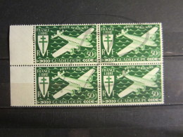 BEAUX TIMBRES DE POSTE AERIENNE DE GUADELOUPE N° 4 + BDF , EN BLOC DE 4 , XX !!! - Airmail