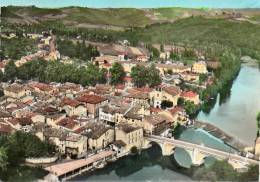 CPSM - ROQUECOURBE (81) - Vue Aérienne Sur Le Centre-Bourg Dans Les Années 60 - Roquecourbe