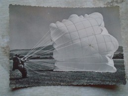 D142517 Fourth World Parachute  Jumping Championship  Bratislava Slovakia  1958 - Paracaidismo