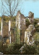 86. CPM. Vienne. Lussac-les-Châteaux. Les Ruines De L'ancien Château Féodal - Lussac Les Chateaux