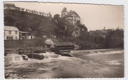 Ambrières. La Varenne Et Le Chateau - Ambrieres Les Vallees