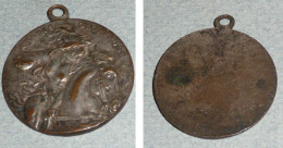 Rare Ancienne Médaille En Métal Argenté, "France Glorieuse", Ww1, Willette Devambez - Frankrijk
