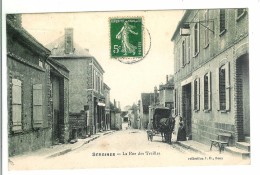 Delcampe - SERGINES - La Rue Des Treilles - Sergines