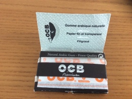 Papier à Cigarettes OCB Premium (Gomme Arabique Naturelle, Papier Fin Et Transparent, Filigrané) (vert) - Autres & Non Classés