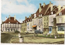 Delcampe - S5421 - Chatillon-Coligny - Place Aristide-Briand "Vieilles Voitures" - Chatillon Coligny