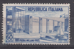 Italy Republic 1952 Sassone#685 Mi#859 Mint Hinged - 1946-60: Mint/hinged