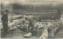 14 - Port -en - Bessin -Pècheurs Préparant La Poix Pour Calfater Des Barques. - Port-en-Bessin-Huppain