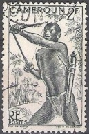 Cameroun 1946 Michel 279 O Cote (2001) 0.30 Euro Chasseur Avec Arc Cachet Rond - Used Stamps