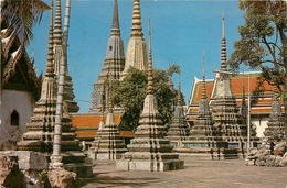 CPSM Thailande-Lofty Stupas In The Courtyard Of Wat Poh   L2287 - Thaïlande