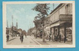 CPA 10011 - Commerce Marchand De Cartes Postales Avenue Jean Jaurès PERSAN 95 - Persan