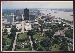 CPM Etats-Unis BATON ROUGE A View Of The Sunken Gardens In Front Of The State Capitol - Baton Rouge