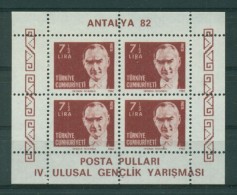 AC - TURKEY BLOCK STAMP -  SOUVENIR SHEET FOR THE 4th NATIONAL PHILATELIC EXHIBITION FOR JUNIORS ANTALYA 82 MNH - Hojas Bloque