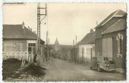 Bray Sur Somme   (80.Somme)  La Rue De Corbie - Vieille Peugeot 202 - Bray Sur Somme