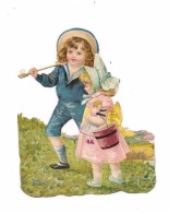 DECOUPI  GAUFFRE  ENFANTS PETITE FILLE POUPEE - Enfants