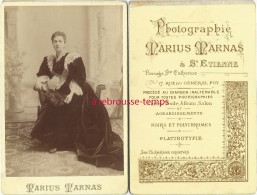 Grand CDV-(CAB) Femme Très élégante Avec éventail En Plumes-mode Bourgeoisie-photo Marius Marnas - Anciennes (Av. 1900)