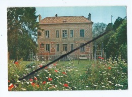 CPM  -  Auneuil (Oise ) - Le Musée Côté Jardins - Auneuil