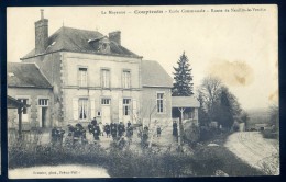 Cpa Du 53  La Mayenne Couptrain , école Communale , Route De Neuilly Le Vendin    NCL17 - Couptrain