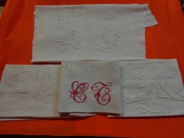 Lot De Monogrammes Decoupes Dans Des Draps -serviettes Ou Autre - Other & Unclassified