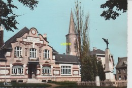 Croisilles   La Mairie Le Monument - Croisilles