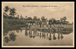 SÃO TOMÉ E PRÍNCIPE -Roça Santa Catharina-Um Grupo De Serviçaes(Ed. Auspicio Menezes Nº T 9702) Carte Postale - Sao Tome En Principe