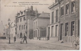 CPA Condé-sur-l'Escaut - Le Château De Bailleul (Place Verte) (avec Enfants Jouant Au Cerceau) - Conde Sur Escaut