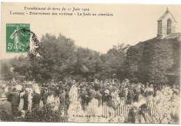 Delcampe - 13/Lambesc - Enterrement Des Victimes - La Foule Au Cimetiére - Tremblement De Terre Du 11 Juin 1909 - - Lambesc