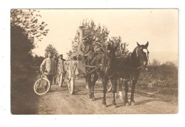 Carte Photo Militaria  Cantine Militaite Attelage  Chevaux Soldats 1916 - Ausrüstung