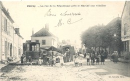 MARCHE AUX VOLAILLES - Cheroy