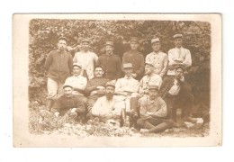 Carte Photo Militaria  Groupe De Soldats Lieu à Déterminer 1915 ( Carte Envoyée Par Un Habitant De 18 Massay ) - Personnages