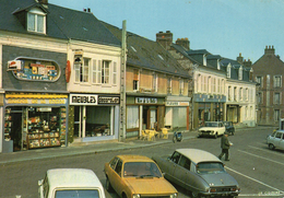 76 Goderville. Place Godard Des Vaux - Goderville