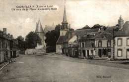 Courtalain Un Coin De La Place Alexandre Rille - Courtalain