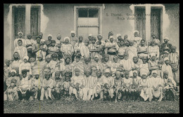 SÃO TOMÉ E PRÍNCIPE - Grupo De Seviçaes. Roça Vista Alegre ( Ed. Casa Parisiense)   Carte Postale - Sao Tome En Principe