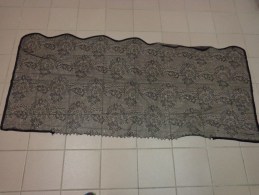 Dentelle Sur Tulle Noire 67x 150 Cm Environ - Pizzi, Merletti E Tessuti