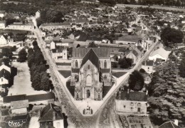 CPSM -   VILLAINES  La  JUHEL  (53)   Vue Générale Aérienne Avec L'Eglise - Villaines La Juhel