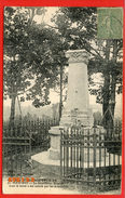 Solesmes - Le Monument Aux Morts Macarez  Dont Le Buste A été Enlevé Par Les Allemands - Guerre Mondiale 1914 - 1918 - - Solesmes