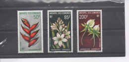 Comores -  Flore - Fleurs : Heliconia (Balisier), Polianthes Tuberosa,, Angraecum Eburneum (orchidées) - Poste Aérienne