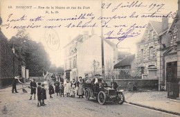 CPA 95 DOMONT RUE DE LA MAIRIE ET RUE DU FORT 1907 Animée Vieille Voiture Beau Plan - Domont