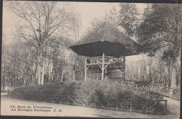 Bois De Vincennes Le Kiosque Rustique France CPA 1910 - Vincennes