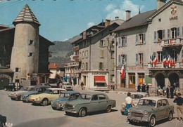 -  74 - MEGEVE - PLACE DE L'HOTEL DE VILLE - VOITURES ANCIENNES -1965 - Megève
