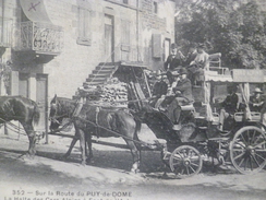 CPA 63 Puy De Dôme Sur La Route Du Puy De Dôme La Halte Des Cars Alpins à Font De L'Arbre - Otros & Sin Clasificación