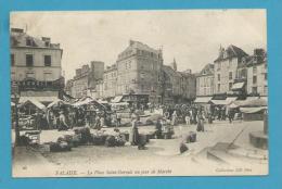 CPA 25 - Métier Marchands Ambulants Marché Place St Gervais FALAISE 14 - Falaise