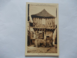 SAINT CERE Lot Rue Paramelle Une Des Plus Anciennes Maisons De 1446 - Saint-Céré