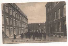 A 64  Ans  Providence -  Cour - Ans