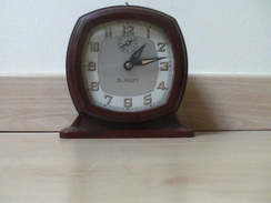 Ancien Réveil Blangy En Bakélite - Alarm Clocks