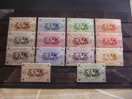 SERIE  TIMBRES  REUNION   N 233 A 246   COTE  16,00  EUROS  NEUFS  LUXE** - Nuovi
