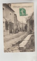 CPA MIREBEAU (Vienne) - Rue Carnot Ex. Rue De La Madeleine - Mirebeau