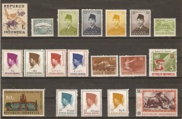 Indonésie - 1949/69 - Petit Lot De Timbres MNH/NSG - Sukarno - Buffle - Transports - Pangolin - Camion - Lots & Kiloware (mixtures) - Max. 999 Stamps