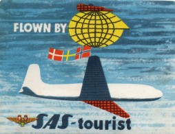Etiquette  Baggage à Coller  -  Flown  By   S.A.S  - Tourist  -   Scandinavian  Airlines  System - Autocollants